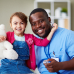 Forskare: Vården måste bli bättre på att involvera barnen